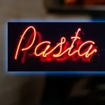 Kings Pizza – Pasta Neon